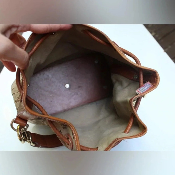 Vintage Dooney & Bourke drawstring bag - Picture 3 of 16